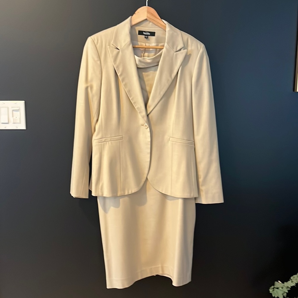 Teenflo dress suit